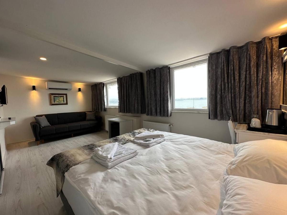 The Hotel 10