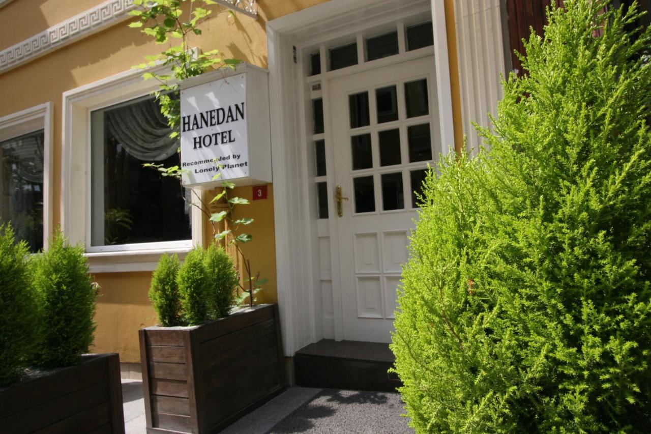 The Hotel 19