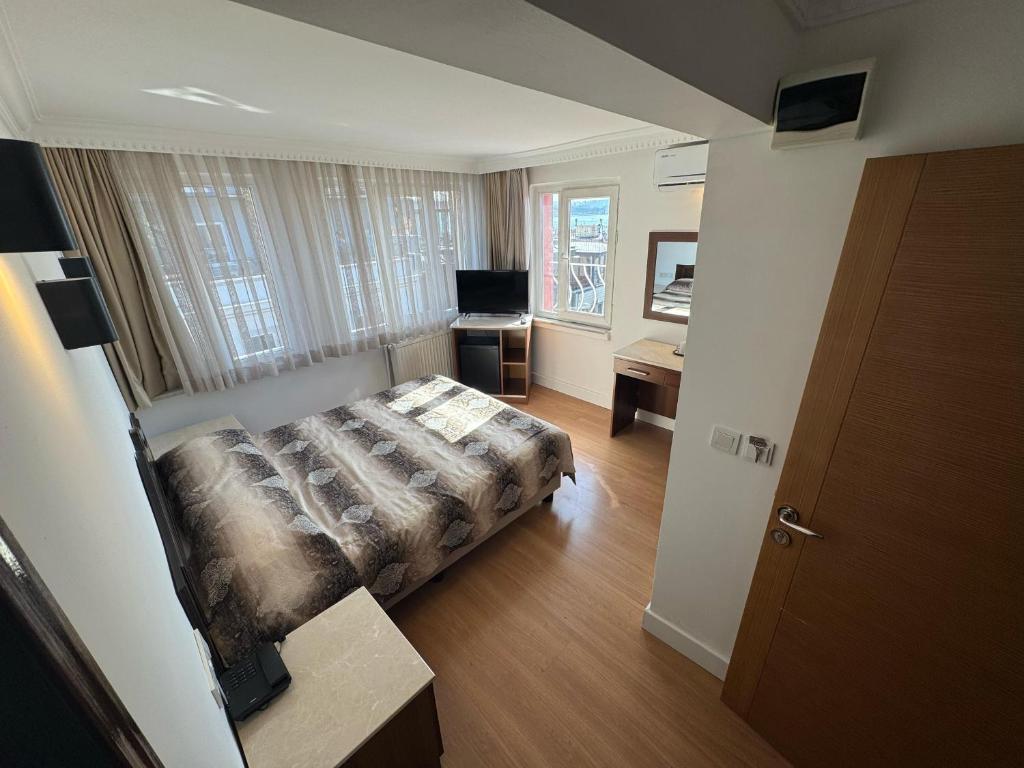 Family Rooms 6